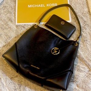 Michael Kors Black Leather Tote & Wristlet Set